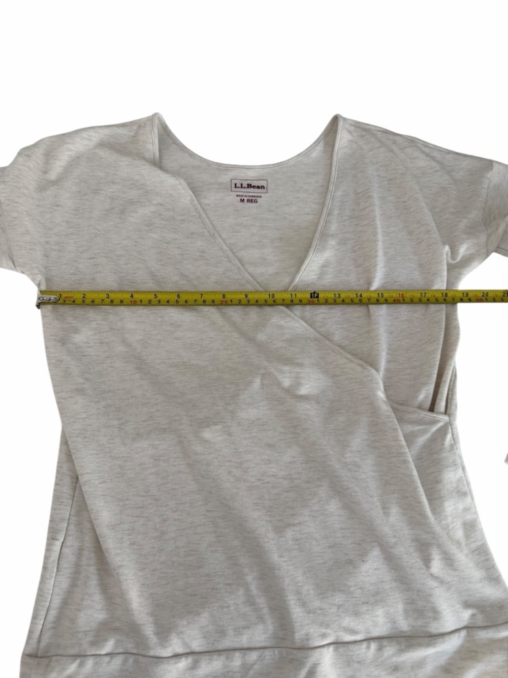 L.L. BEAN Beige Wrap Style Long Sleeve Top Soft Casual Classic size m - Picture 8 of 9
